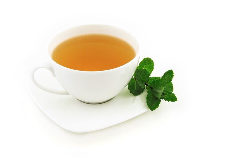 Je zelený čaj dobrý proti kyselinám žaludku?